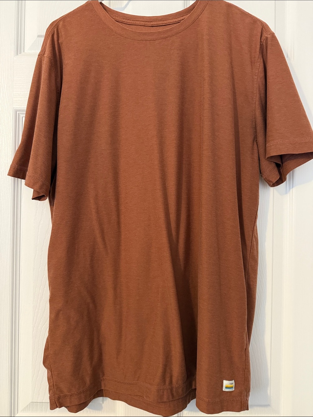Vuori Men’s Tech Tee Short Sleeve Crew Tee in Terracotta